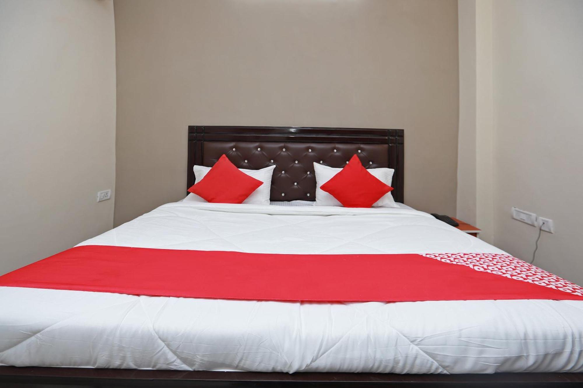Hotel O Silverline Residency ฟารีดาบัด ภายนอก รูปภาพ