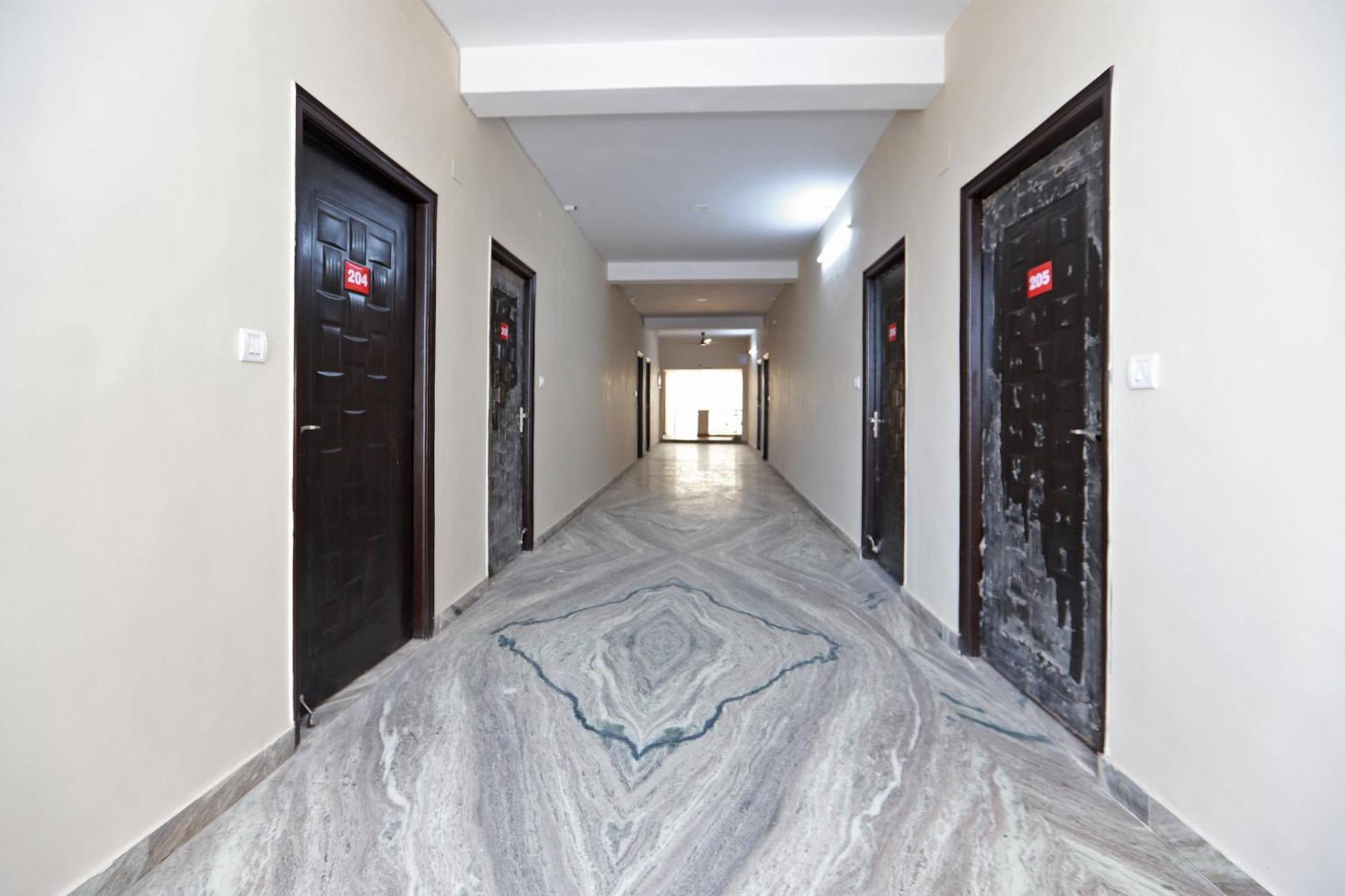 Hotel O Silverline Residency ฟารีดาบัด ภายนอก รูปภาพ