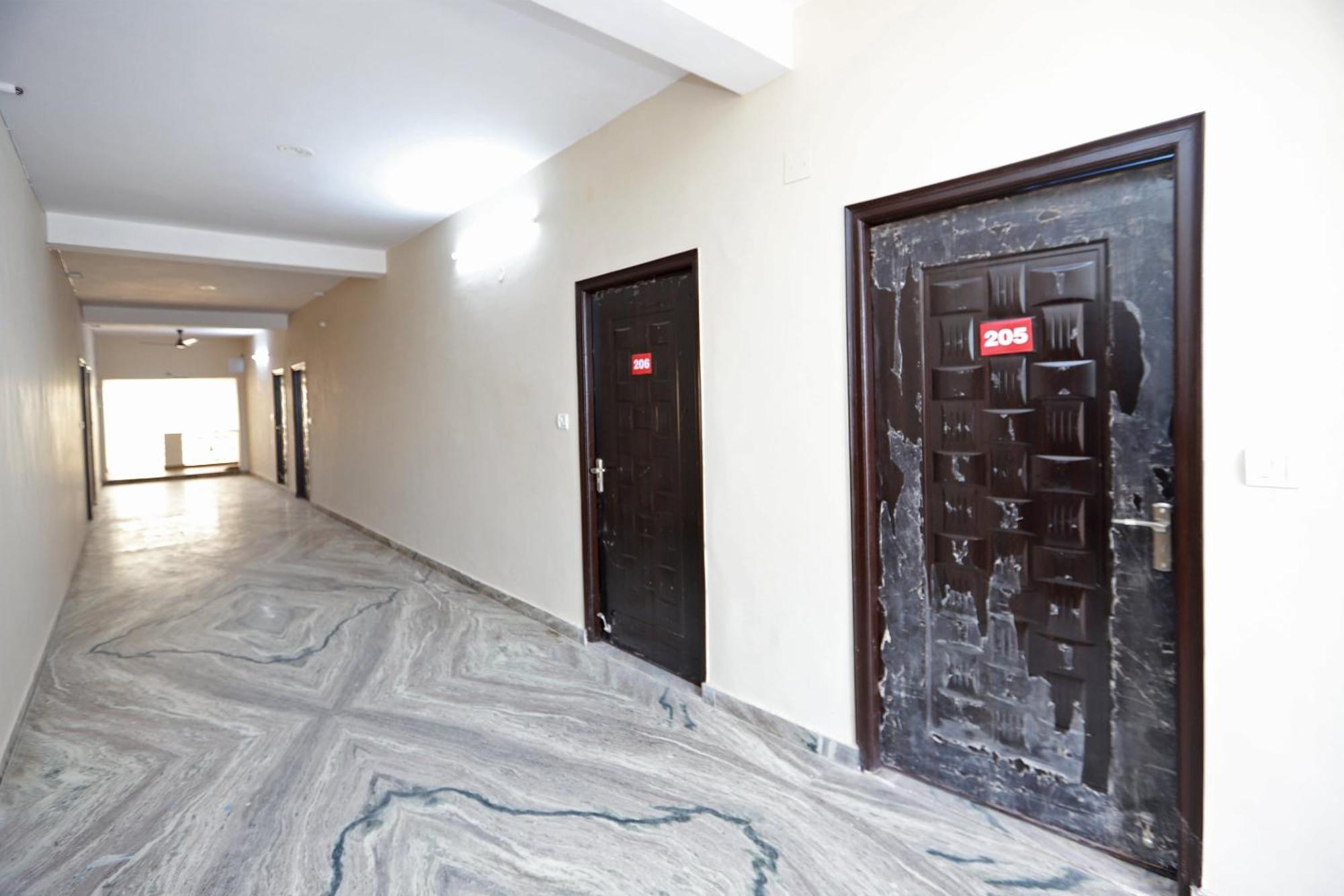 Hotel O Silverline Residency ฟารีดาบัด ภายนอก รูปภาพ